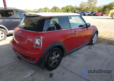 2011 Mini Cooper S из США, поврежденный, VIN WMWSV3C55BTY11844
